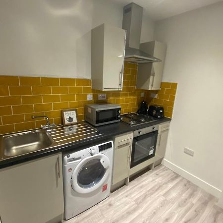 Appartamento Entire 1X Bed Flat Bolton Esterno foto